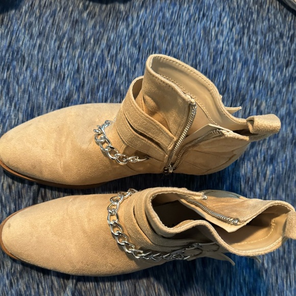 Tan Boots (Men) - Picture 4 of 5